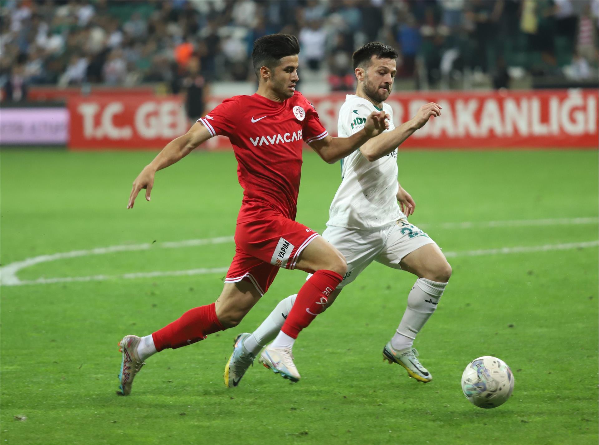B. Giresunspor 2-0 FTA Antalyaspor