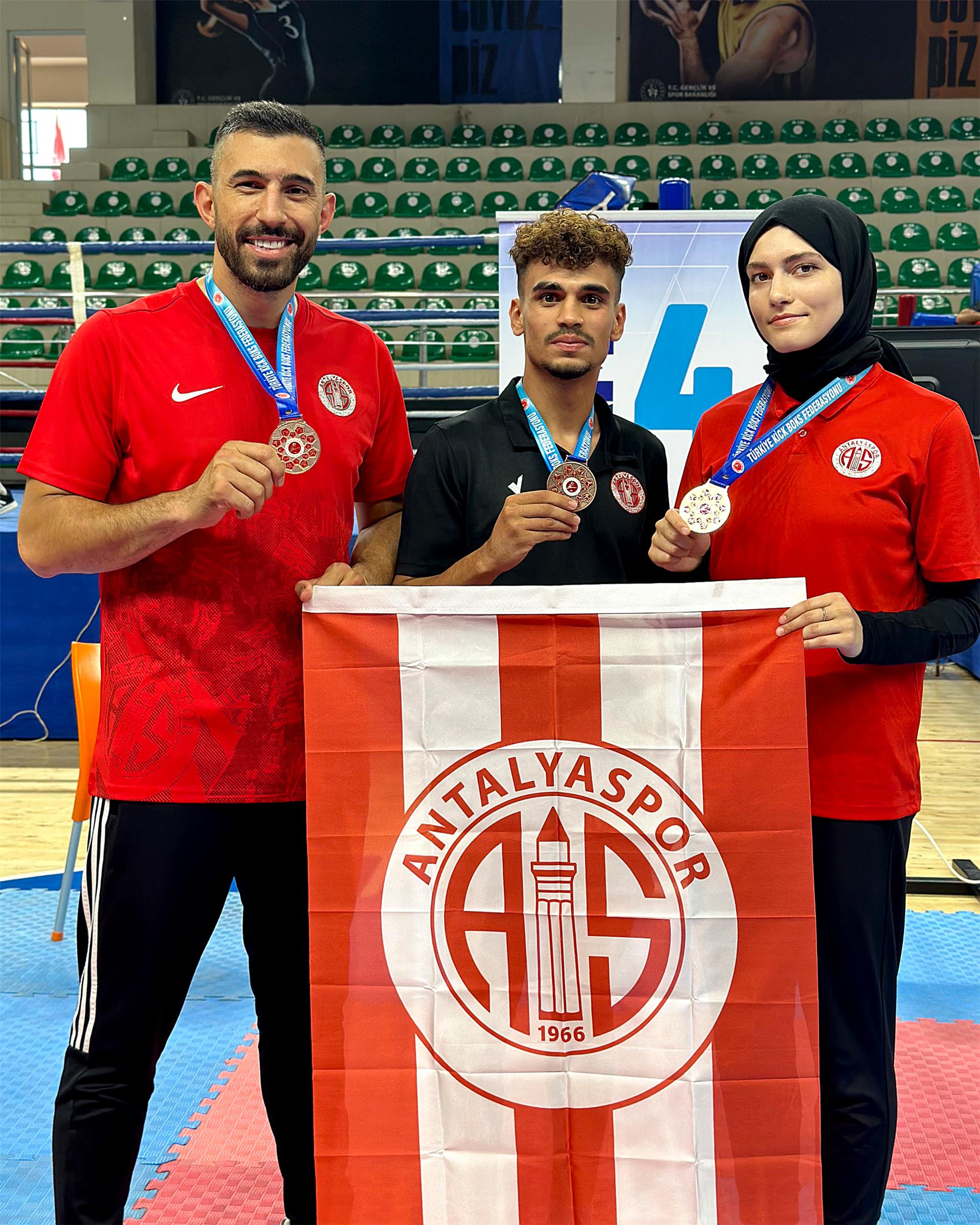 Kick Boksörlerimizden Türkiye Şampiyonası’nda 3 Madalya