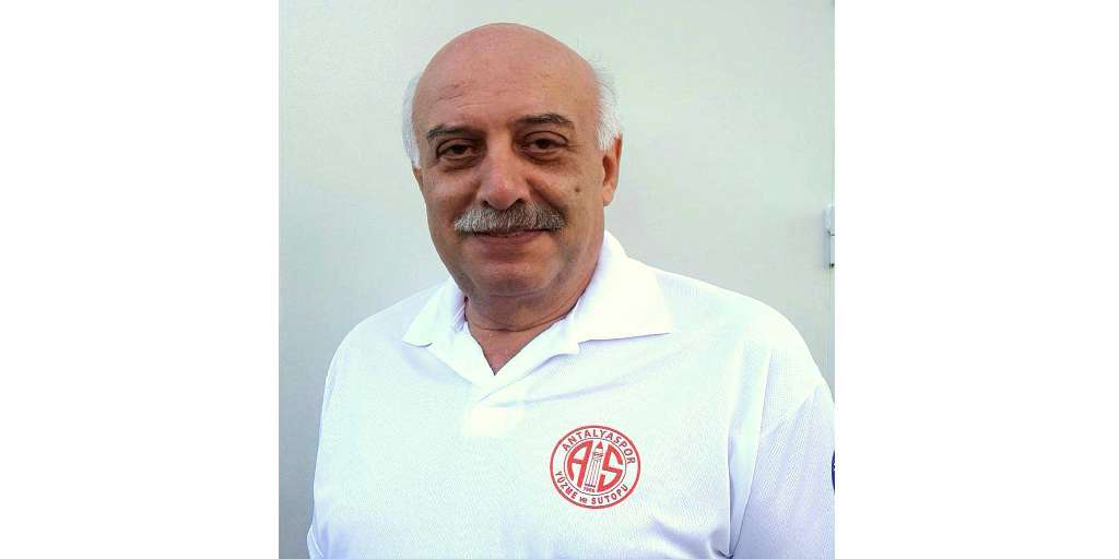Antalyaspor Yüzme Branşı Antrenörü Haluk Okur Oldu