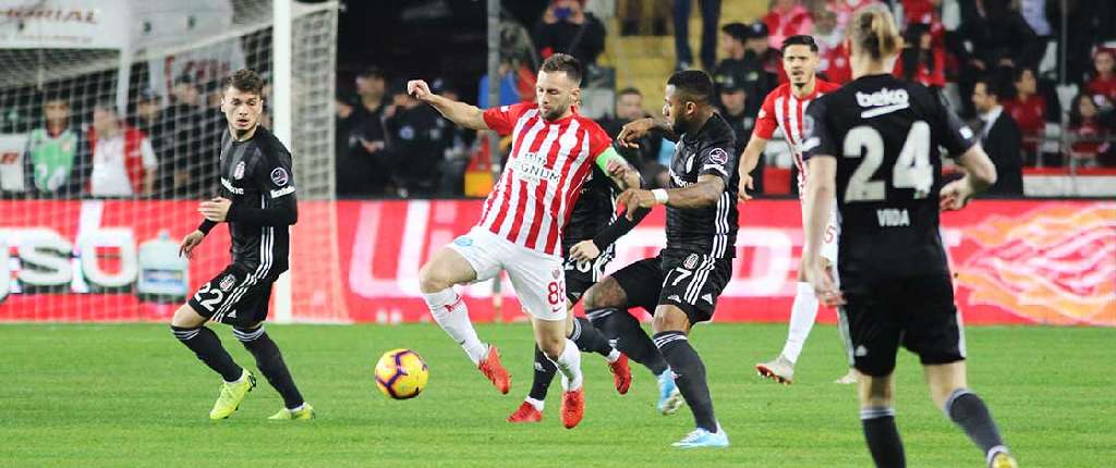 Antalyaspor 2 - 6 Beşiktaş 