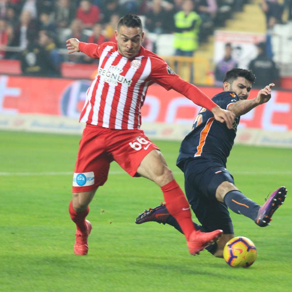 Antalyaspor 0 - 1 Başakşehir