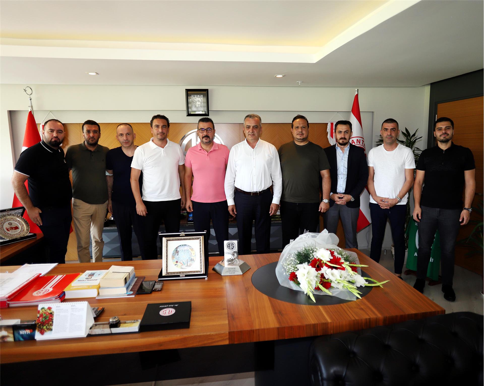Konyaaltı Belediye Başkanı Semih Esen'den Ziyaret