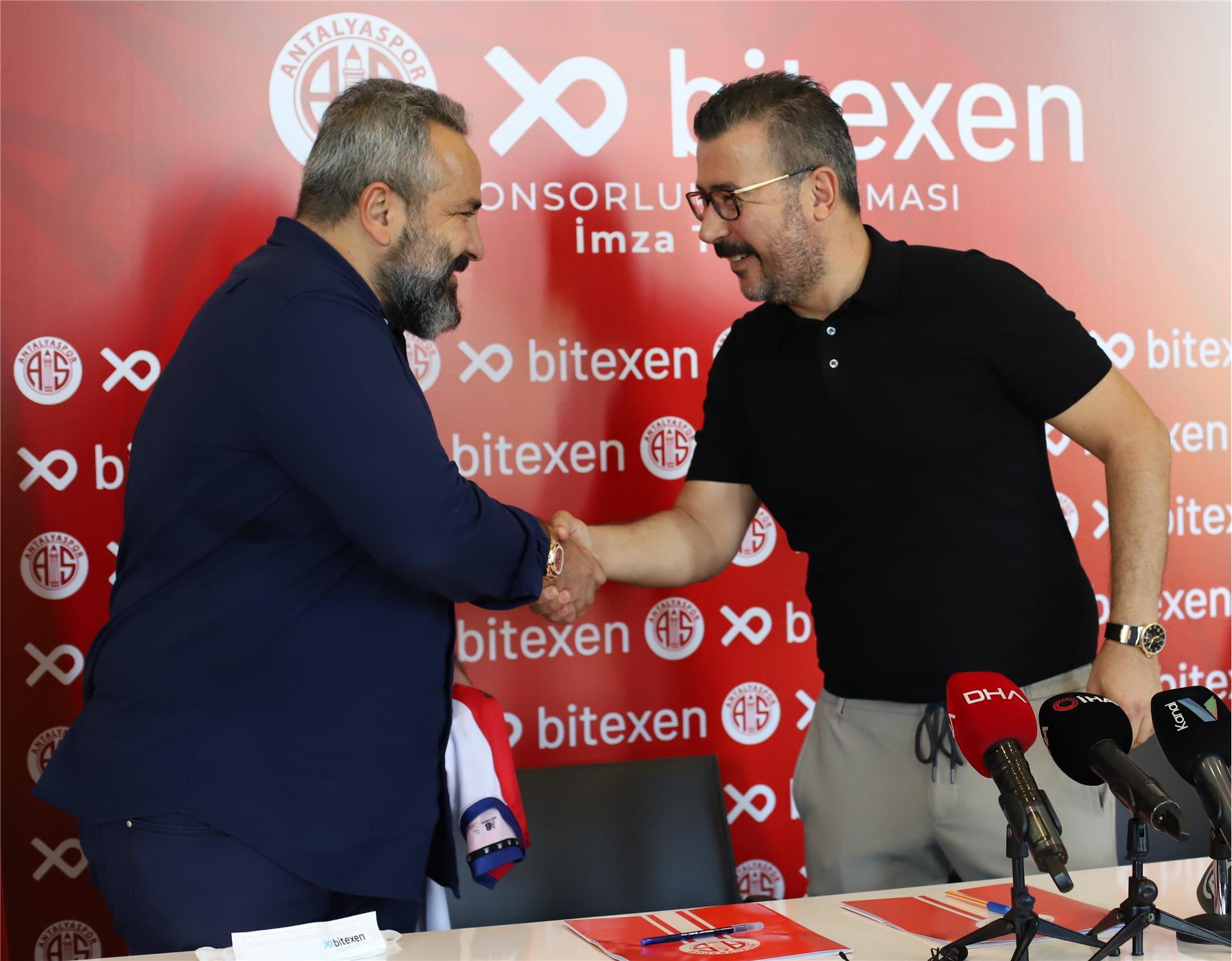 Bitexen Teknoloji FTA Antalyaspor'umuza Forma Göğüs Sponsoru Oldu