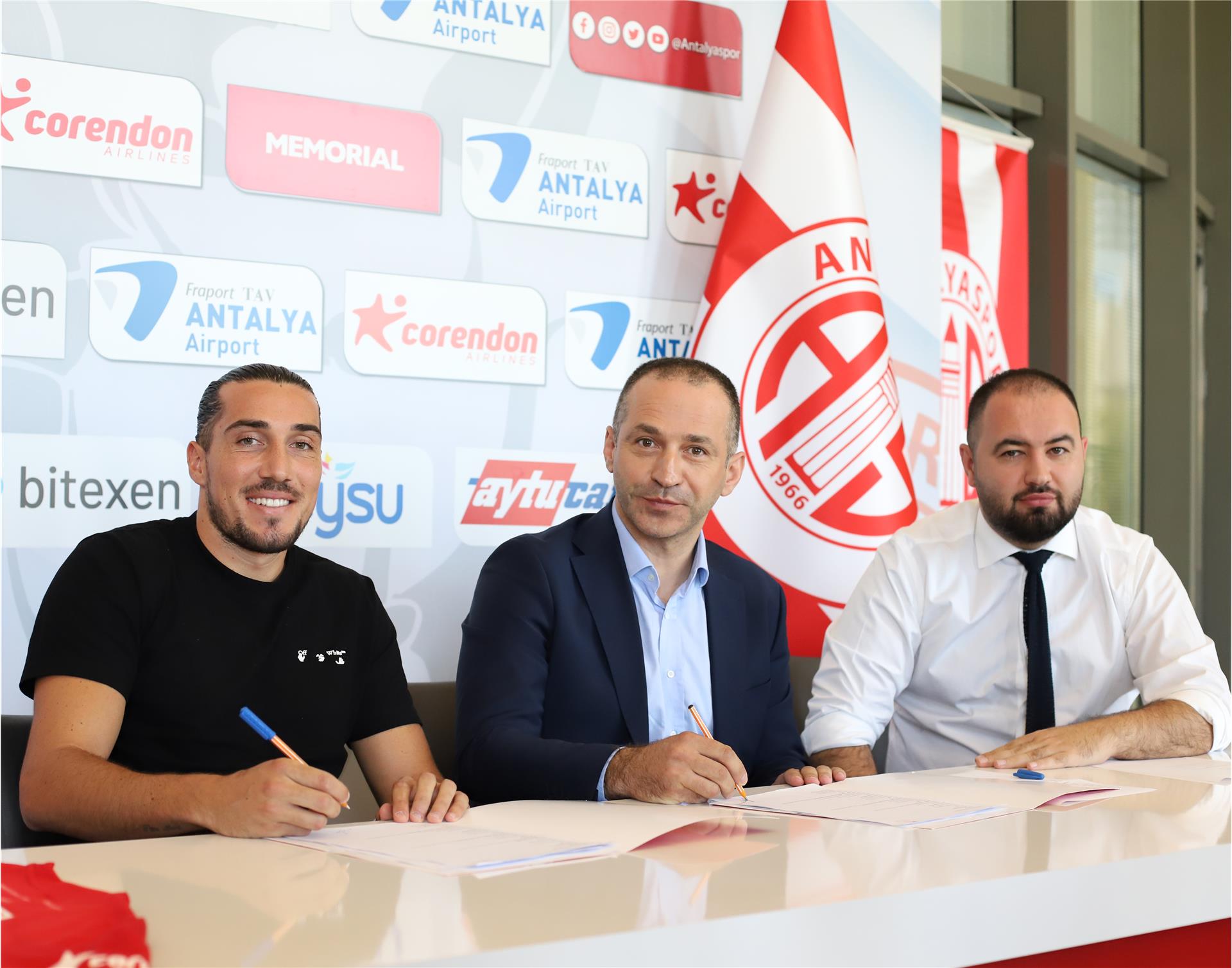 Enzo Crivelli FTA Antalyaspor’umuzda