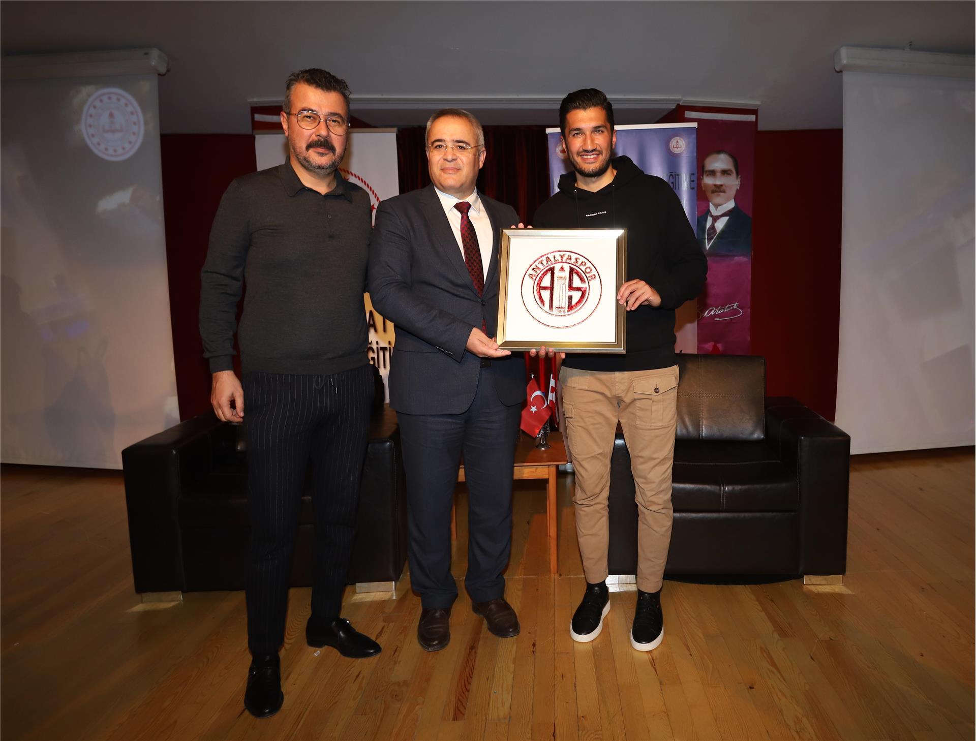 Başkanımız Av. Aziz Çetin ve Futbol Sorumlumuz Nuri Şahin Manavgat'ın Konuğu Oldu