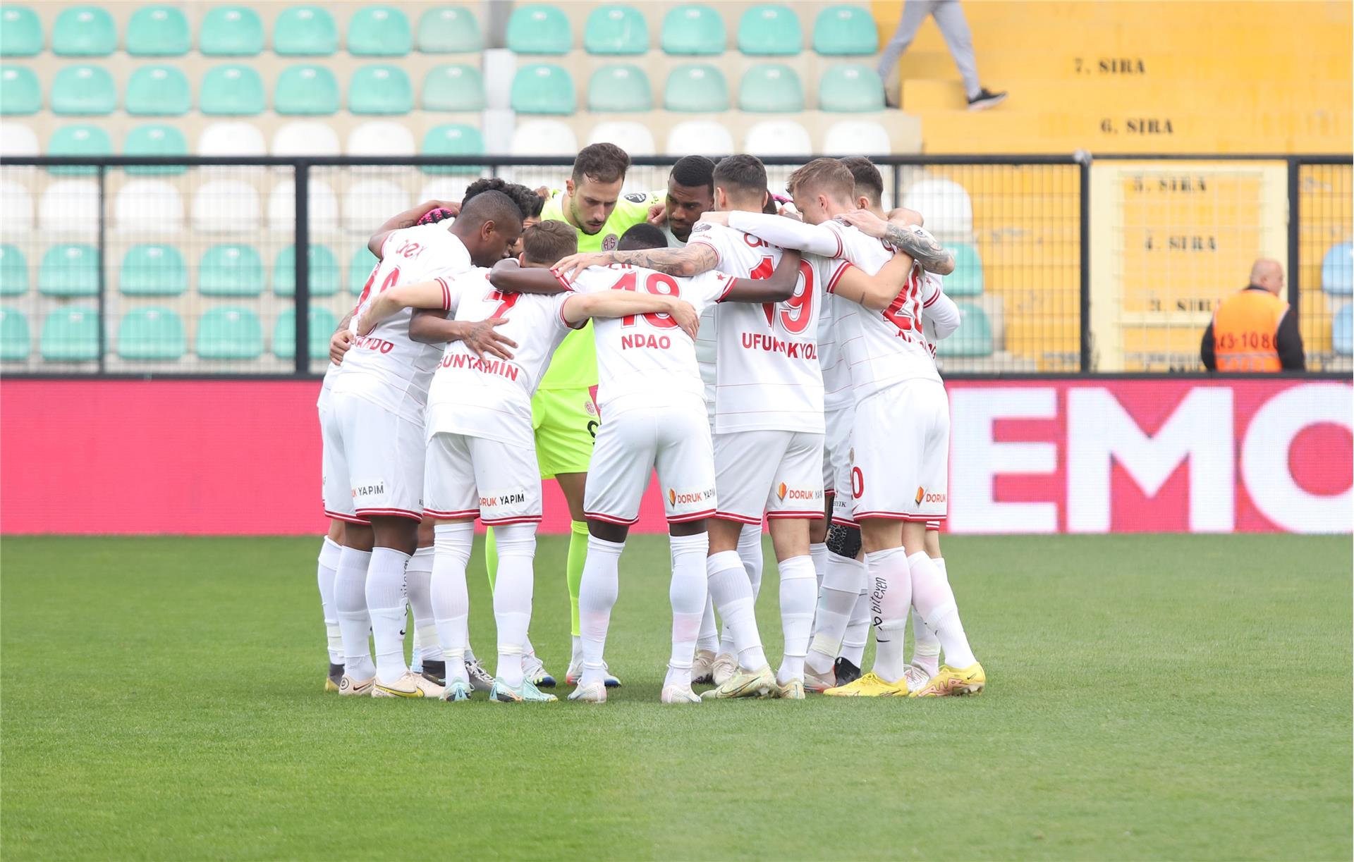 İstanbulspor 3-3 FTA Antalyaspor