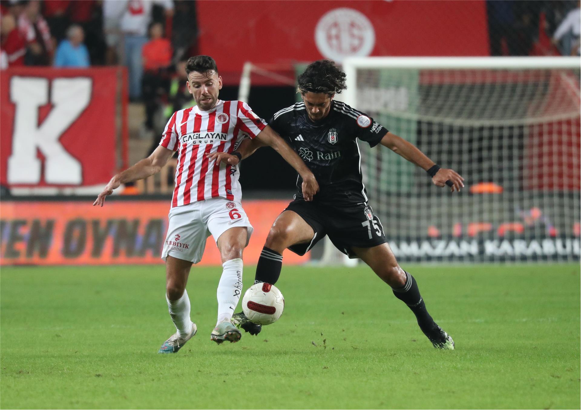 Antalyaspor Kulübü Antalya 3-2 JK Jimnastik Kulübü Beşiktaş Istanbul ::  Resumos :: Vídeos 