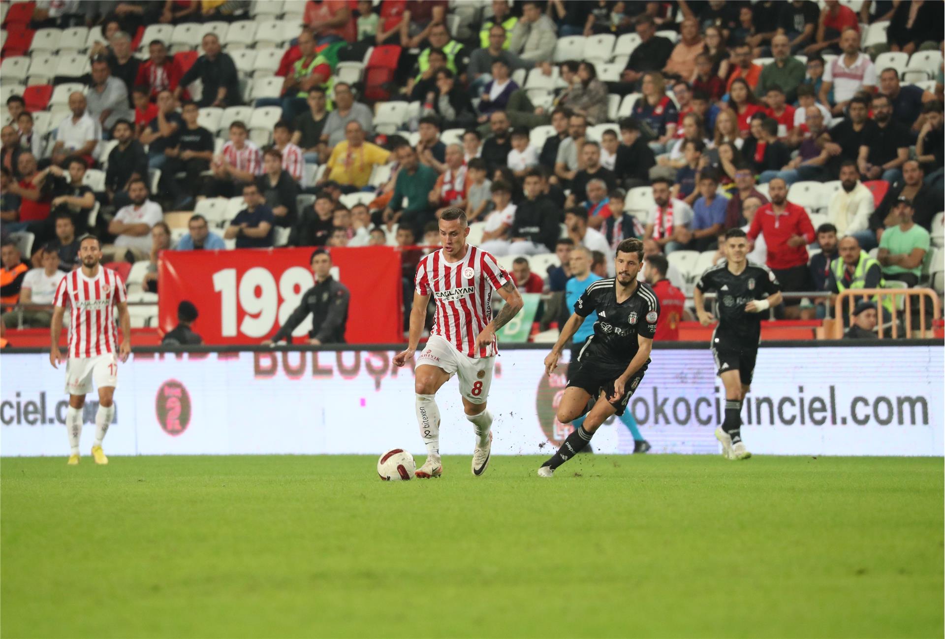 Antalyaspor Kulübü Antalya 3-2 JK Jimnastik Kulübü Beşiktaş Istanbul ::  Resumos :: Vídeos 