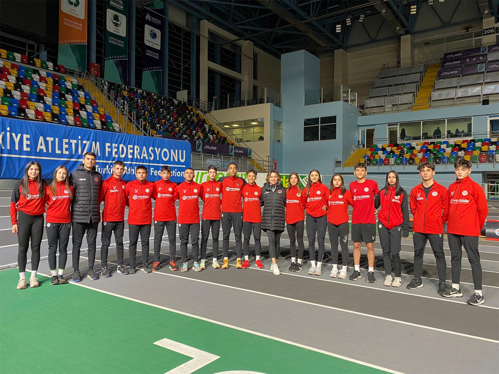 Atletlerimizin Hedefi U18 Türkiye Şampiyonası