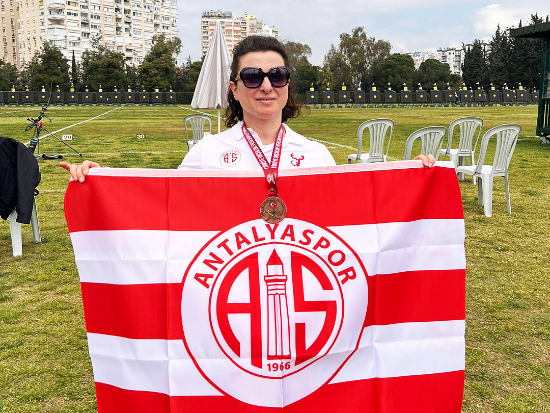 Antalyaspor Okçuluk Takımı Madalya Hedefine Ulaştı