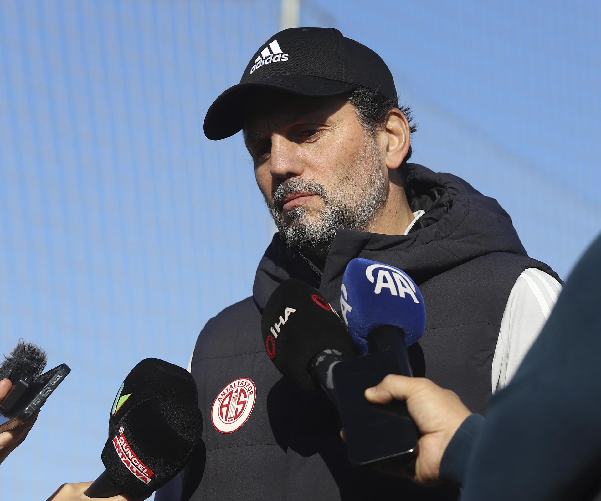 Erol Bulut: Galatasaray Maçı Zorlu Geçebilir Erol Bulut: Galatasaray Maçı Zorlu Geçebilir