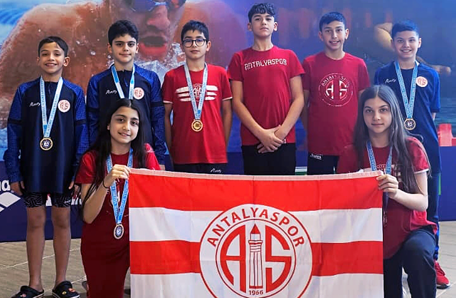 Yüzücümüz Asya’dan Gelişim Ligi Finalinde 4 Derece