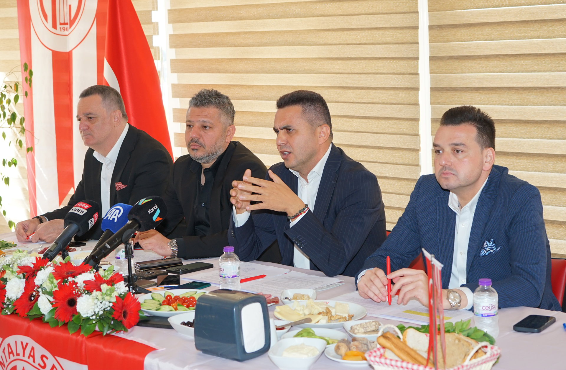 Başkanımız Mustafa Ergün ve Yöneticilerimiz Basın Toplantısı Düzenledi