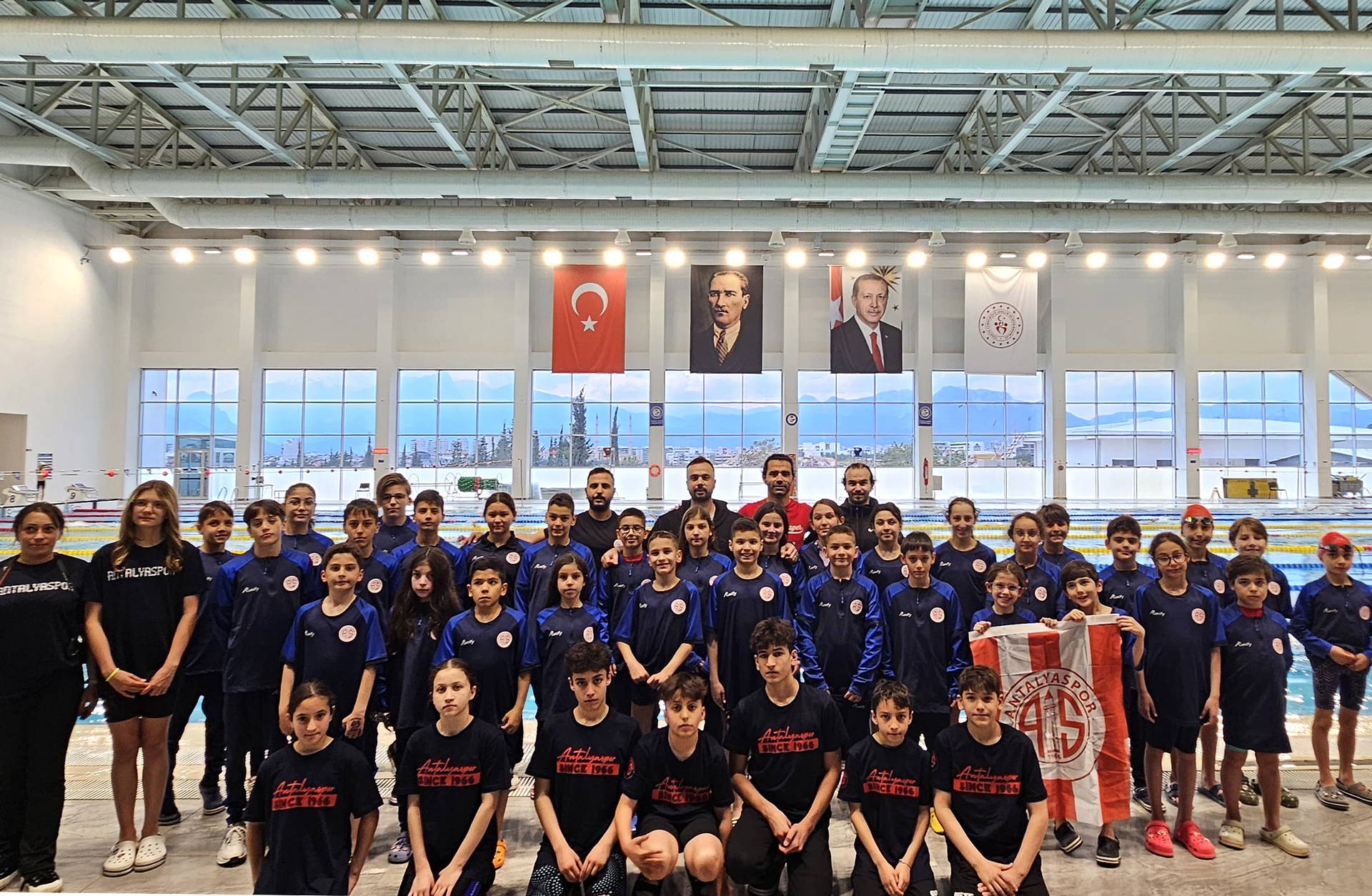 Yüzme Takımımızdan İl Düzeyinde Başarılı Performans