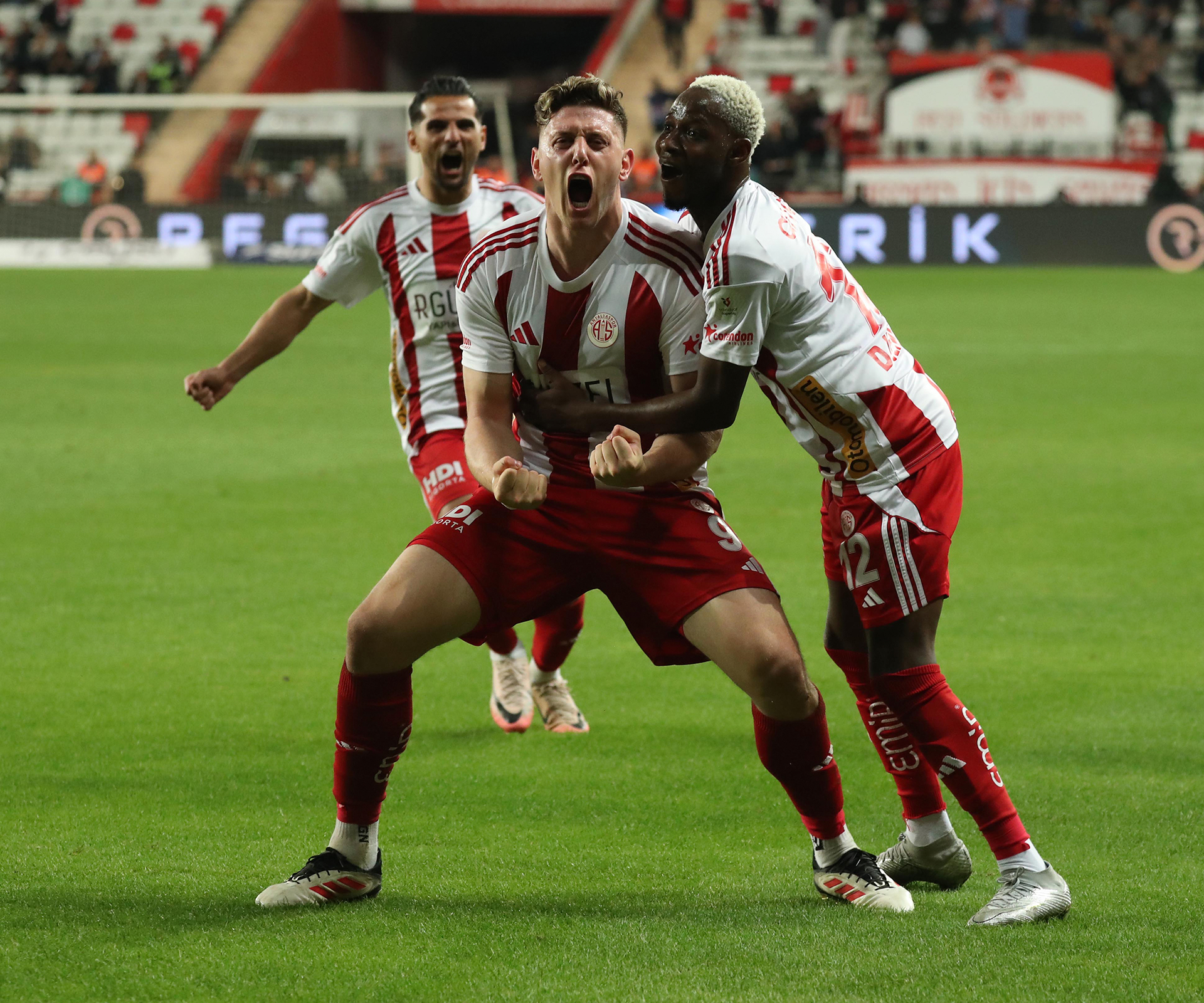 Onvo Antalyaspor 2-1 Reeder Samsunspor