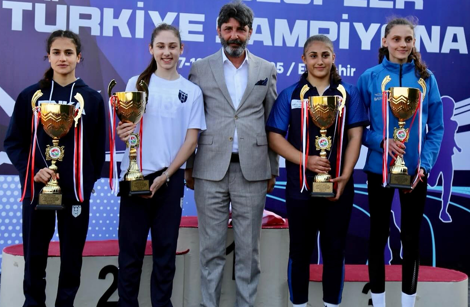 Genç Atletlerimiz Eskişehir’den Madalyalarla Ayrıldı