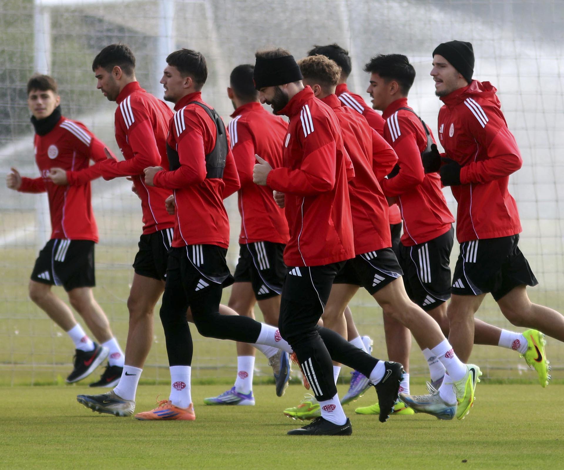 Antalyaspor’da Devre Arası Çalışmaları Devam Ediyor