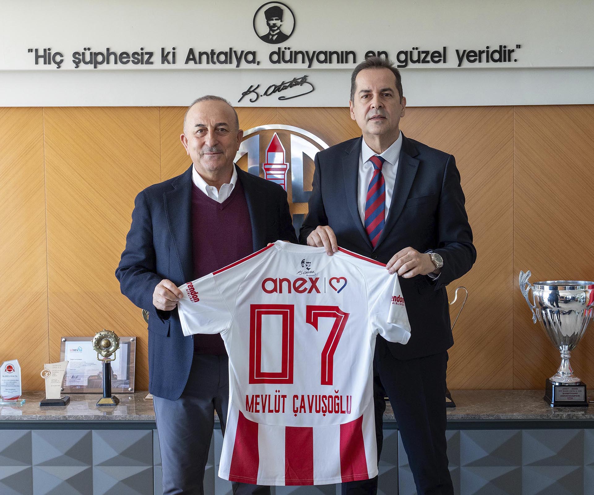 Çavuşoğlu ve Çetin, Antalyaspor’u Ziyaret Etti