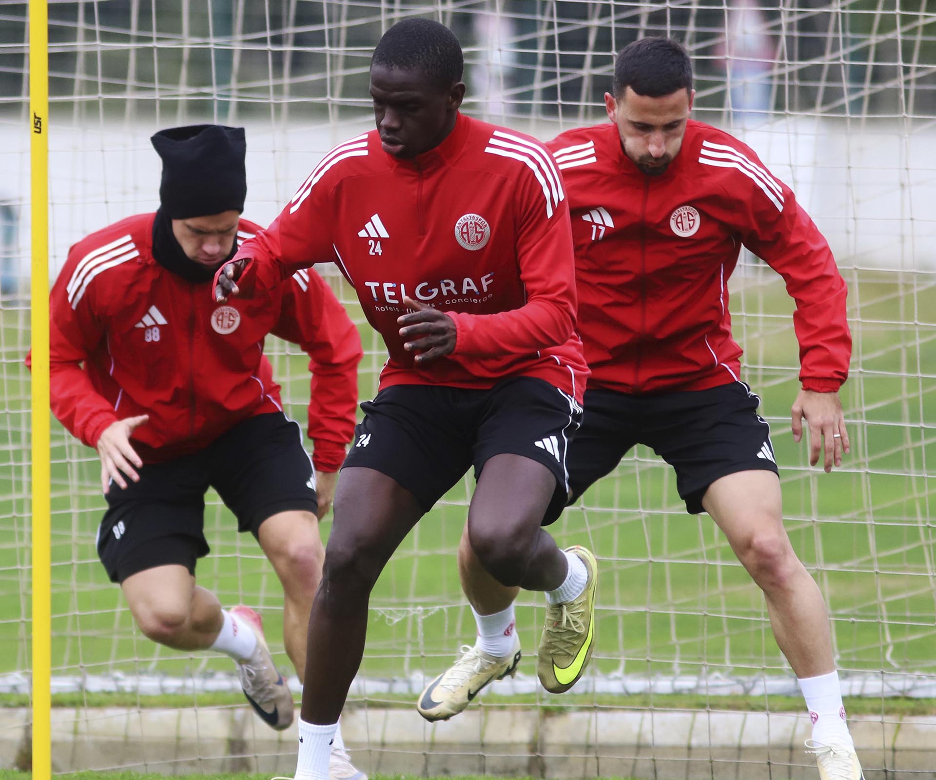 Antalyaspor, Fatih Karagümrük Maçı İçin Hazır!