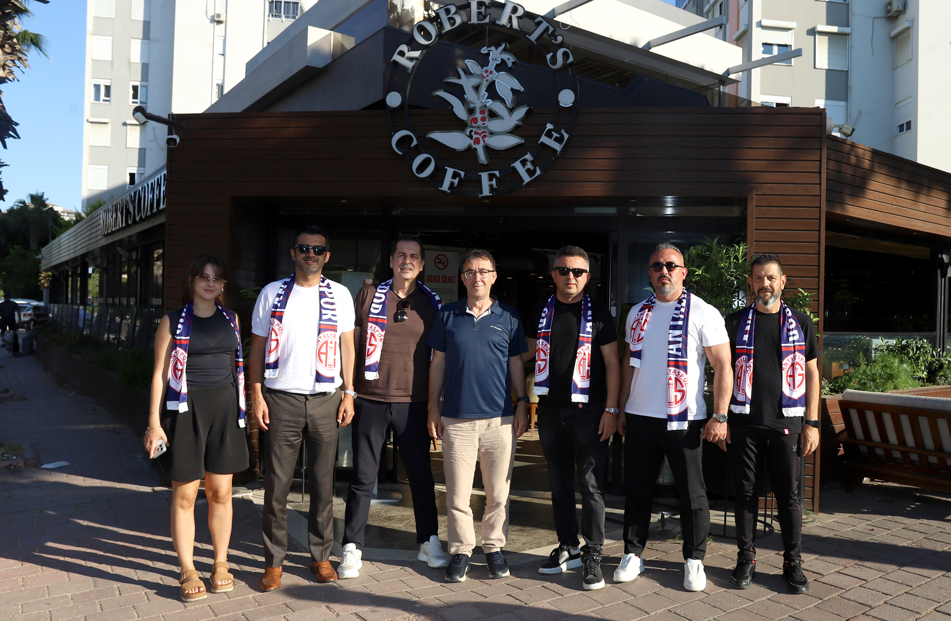 Her İlçede Antalya! Her Adımda Antalyaspor!