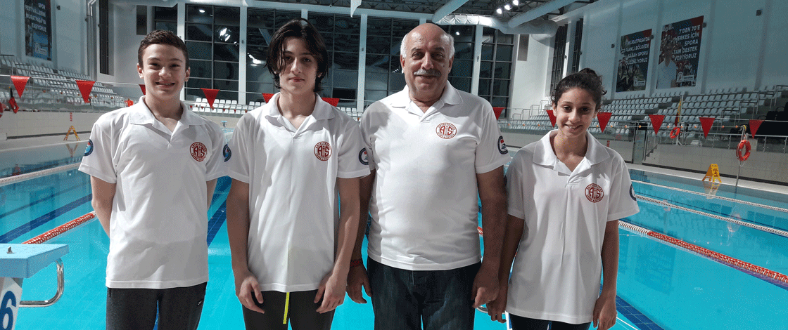 Antalyasporlu Yüzücü Yasin Efe Yöntem Antalya’nın Gururu Oldu