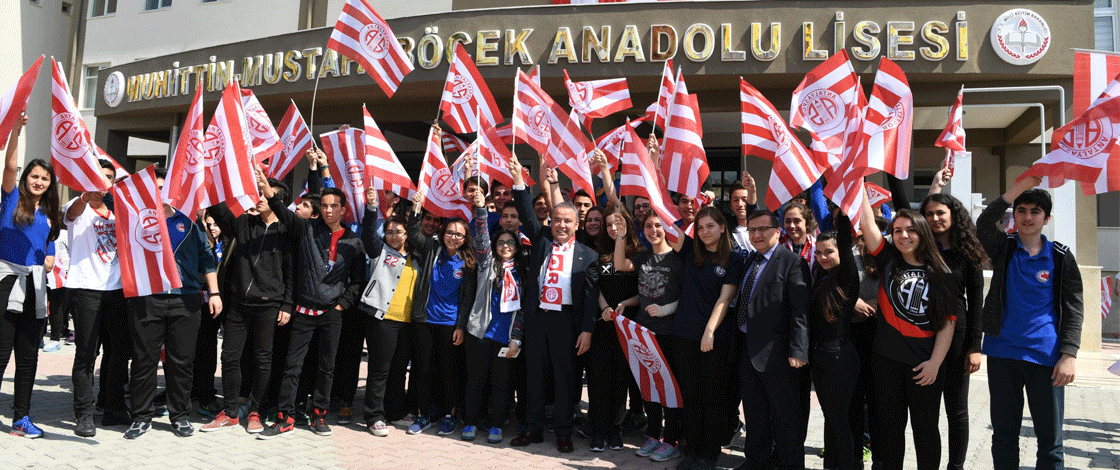 Antalyasporumuzdan Muhittin-Mustafa Böcek Anadolu Lisesi'ne Ziyaret