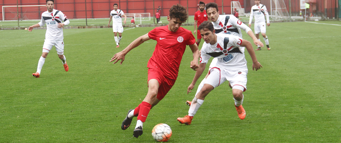 U21 Futbol Takımımız Gençlerbirliği'ne 2-1 Yenildi