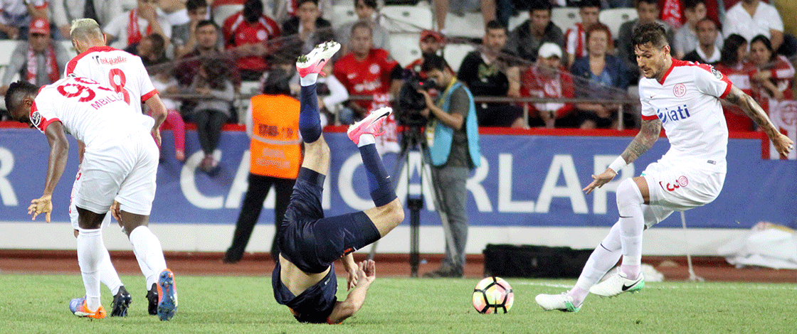 Antalyasporumuz 0 - Medipol Başakşehir 1