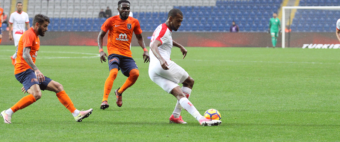 Medipol Başakşehir 4 - 1 Antalyaspor