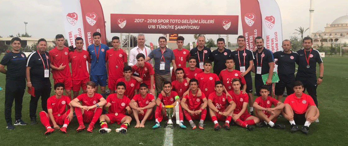 Futbol U16 Takımımız Türkiye 2.'si Oldu