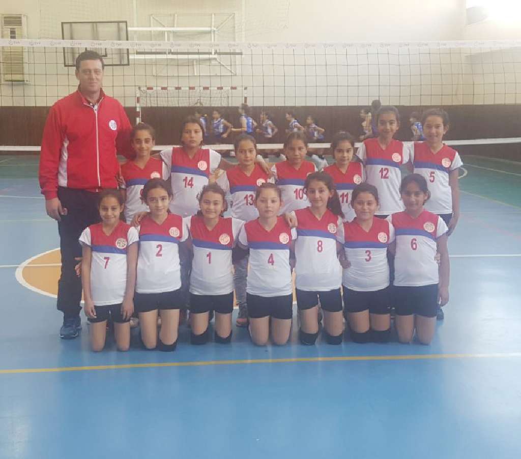 2017 - 2018 SEZONU VOLEYBOL MİNİ KIZ TAKIMIMIZ