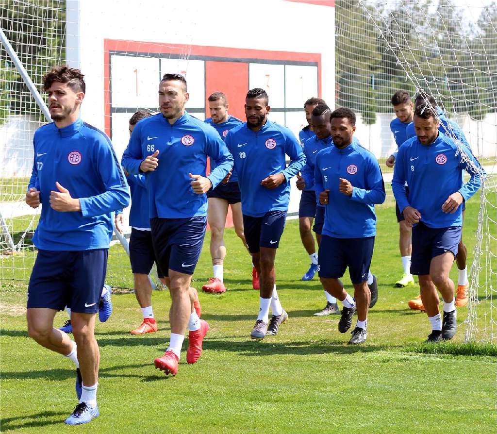 Trabzonspor Maçı Taktik Provaları Başladı