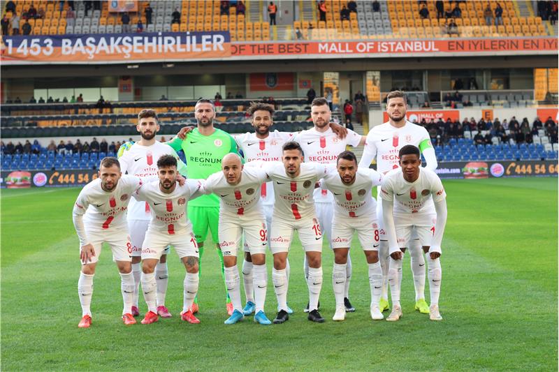 M.Başakşehir 2-0 Antalyaspor