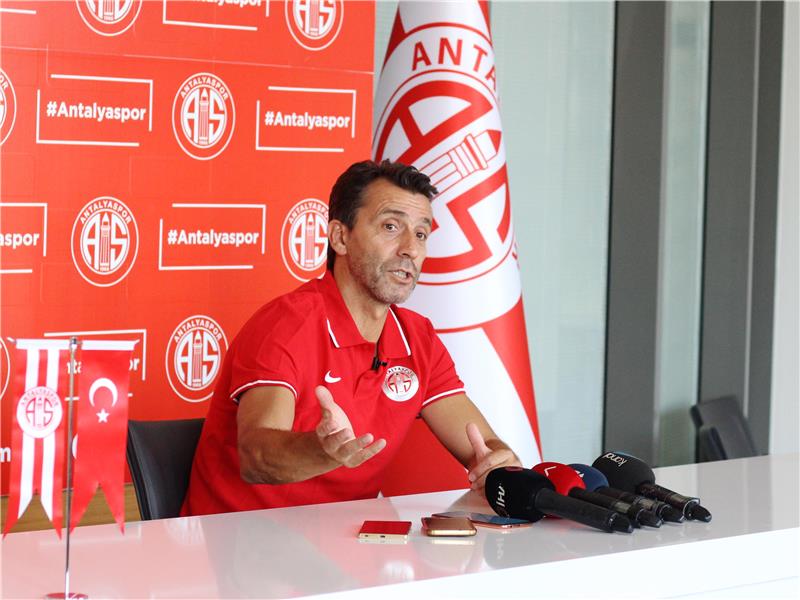 Korkmaz: Geleceğin Antalyaspor’unu Oluşturmaya Çalışıyoruz