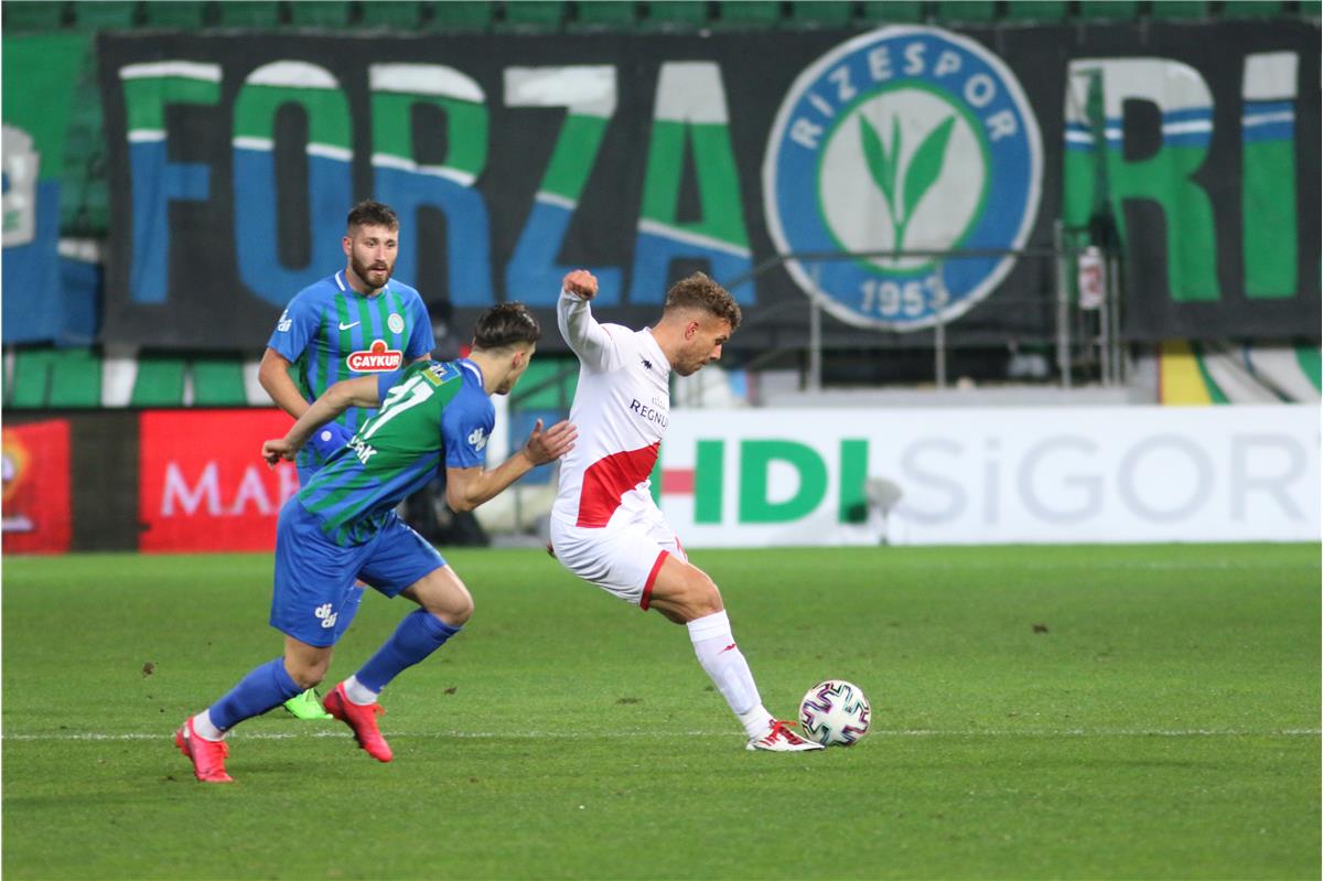 Çaykur Rizespor 2-1 Fraport TAV Antalyaspor