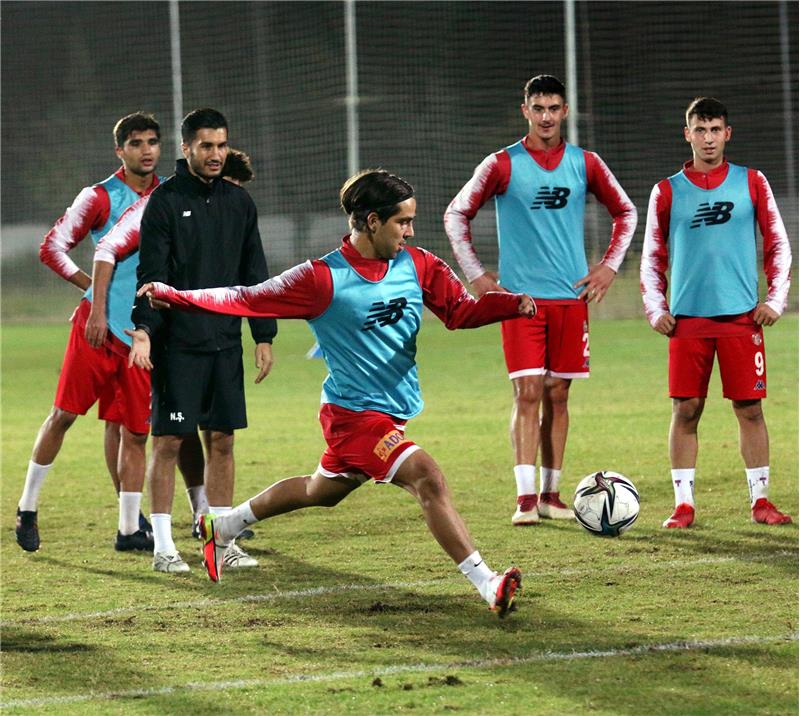 Futbol Sorumlumuz Nuri Şahin Gençlerle Antrenman Yaptı