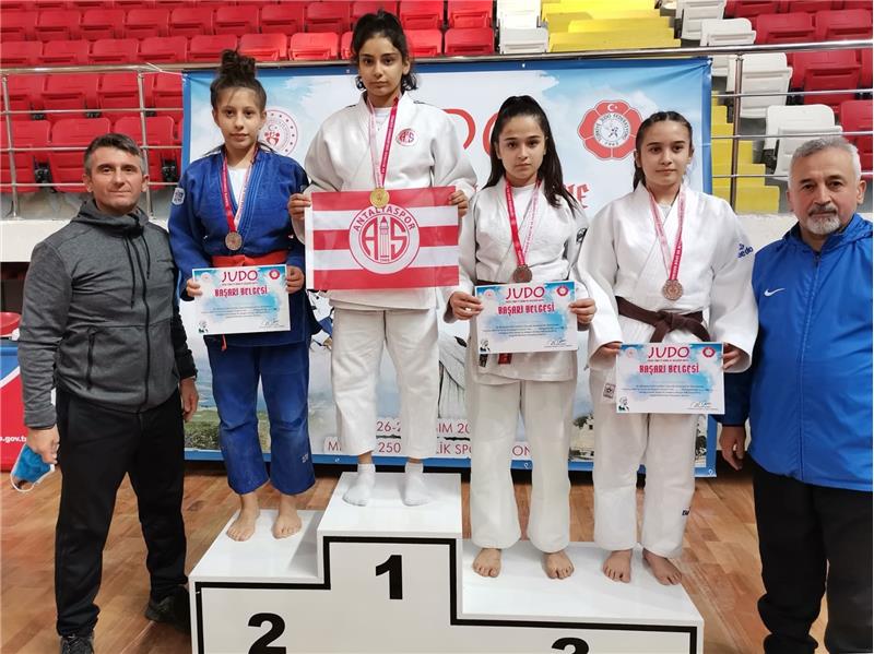 Antalyaspor Judo Takımımızdan 5 Madalya