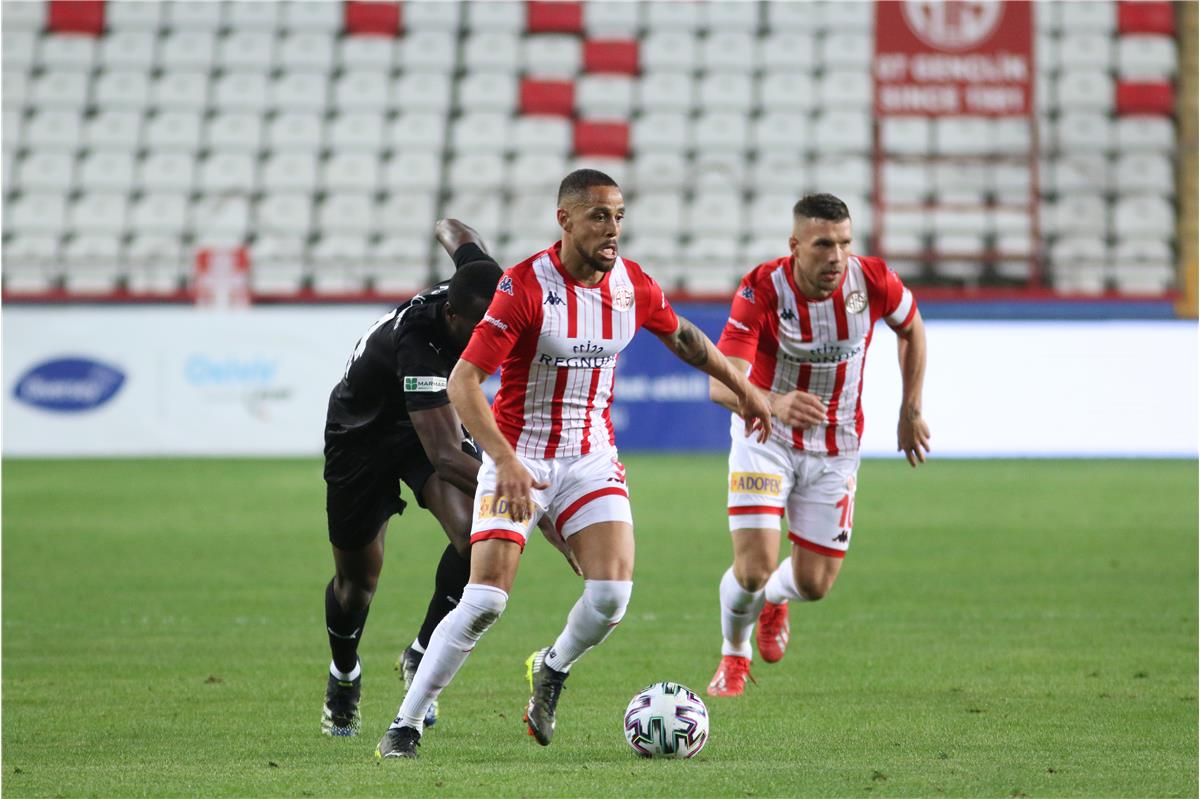 Fraport TAV Antalyaspor 2-4 Demir Grup Sivasspor