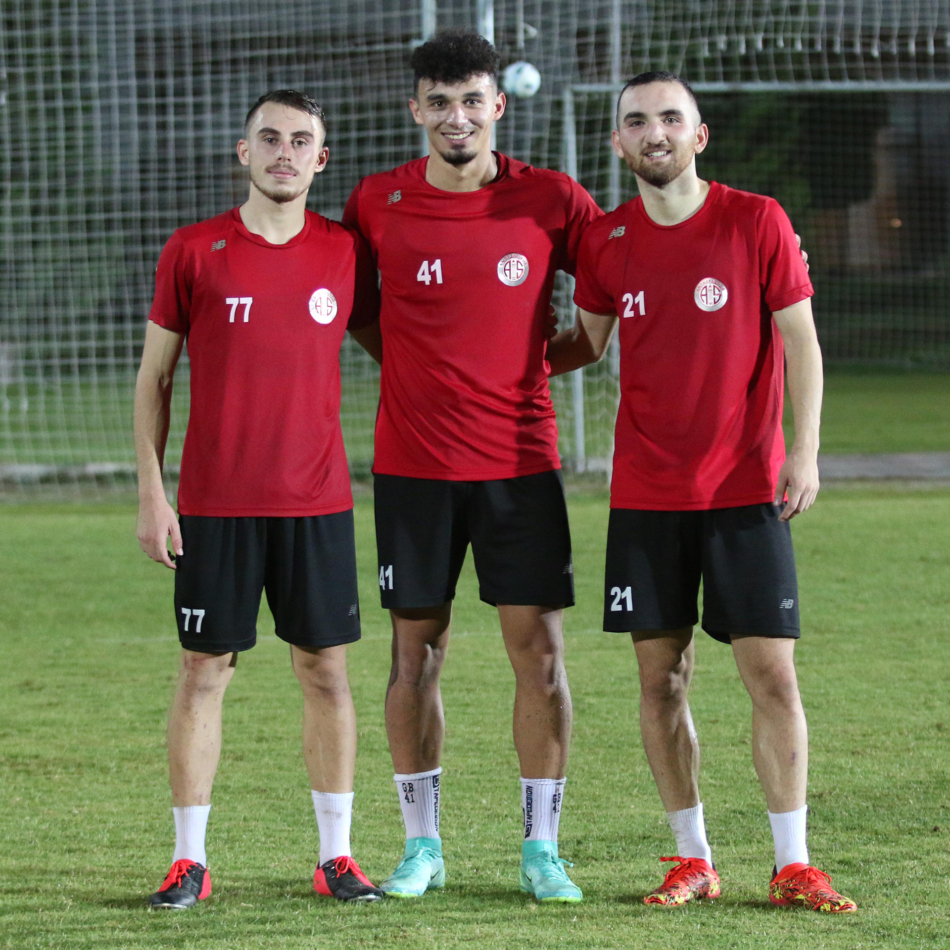 Akreplerimiz Provalara Başladı