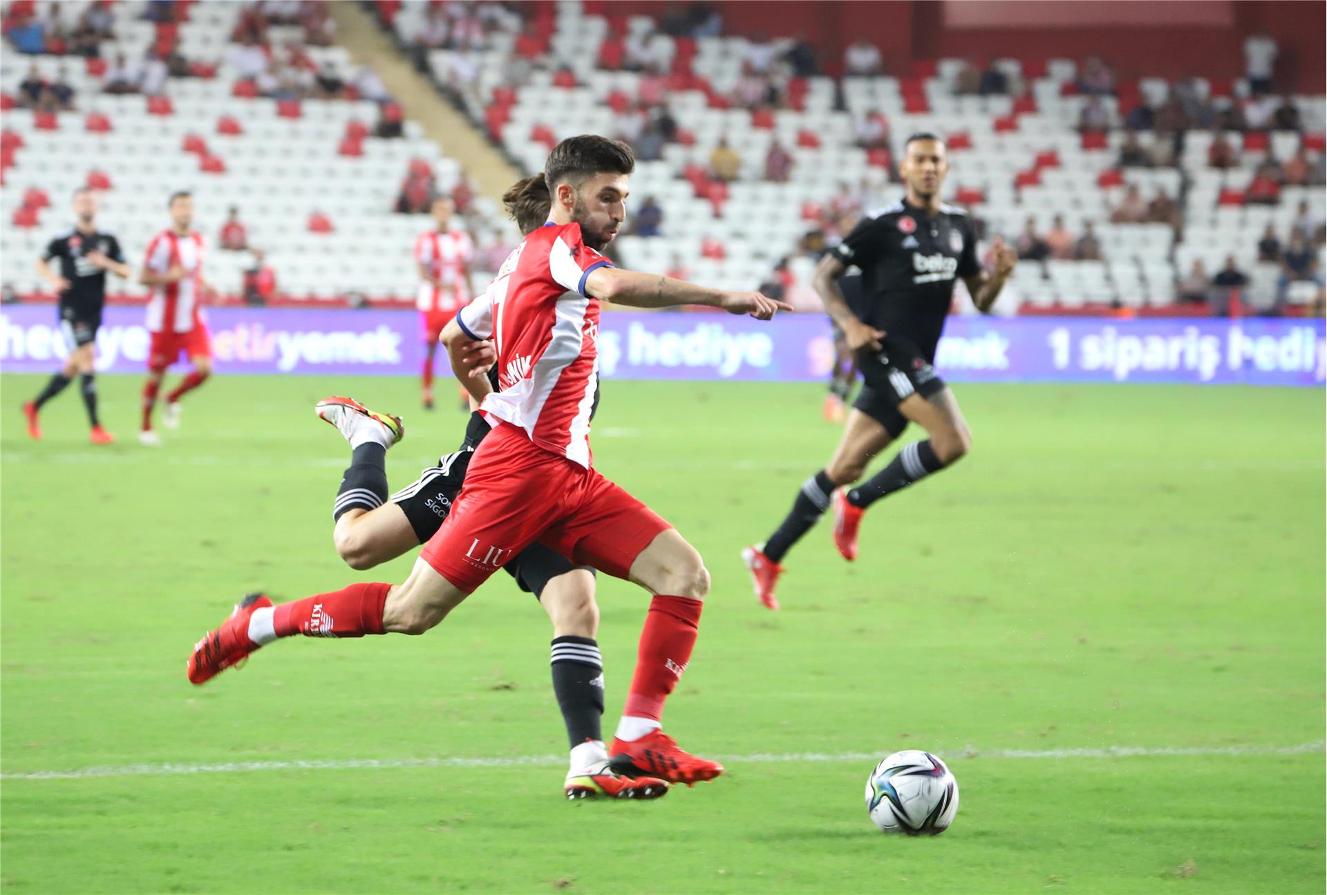 FTA Antalyaspor 2-3 Beşiktaş JK