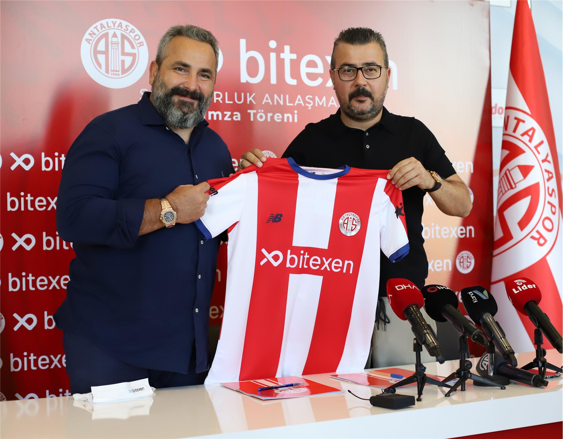 Bitexen Teknoloji FTA Antalyaspor'umuza Forma Göğüs Sponsoru Oldu