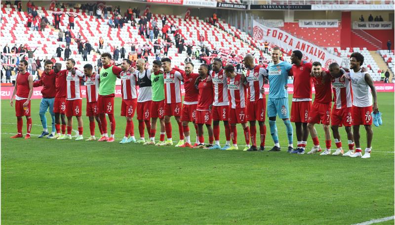 Fraport TAV Antalyaspor 3-0 VavaCars Fatih Karagümrük