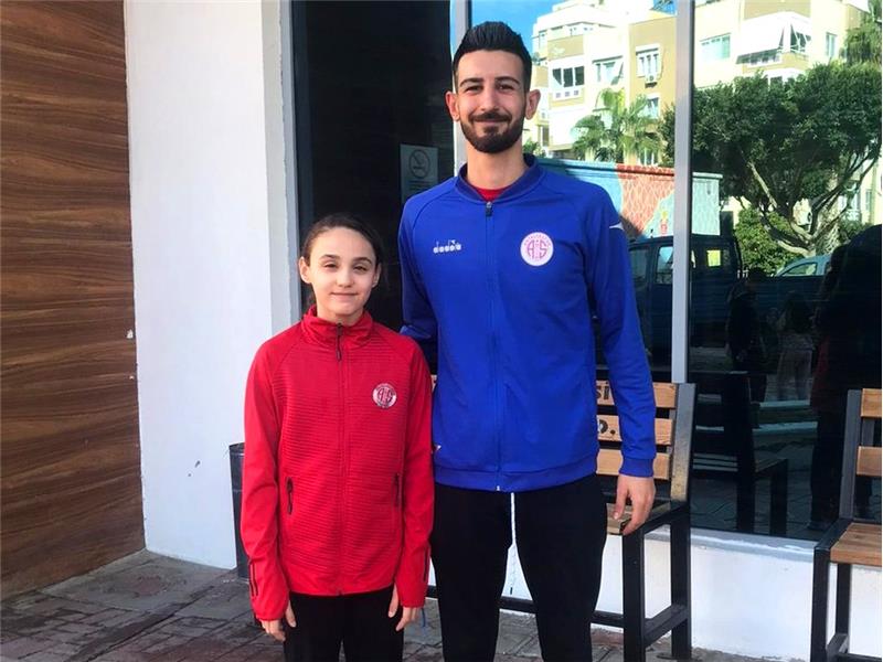 Antalyaspor'umuzun Yüzücüsü Beste Madalyaları Topladı