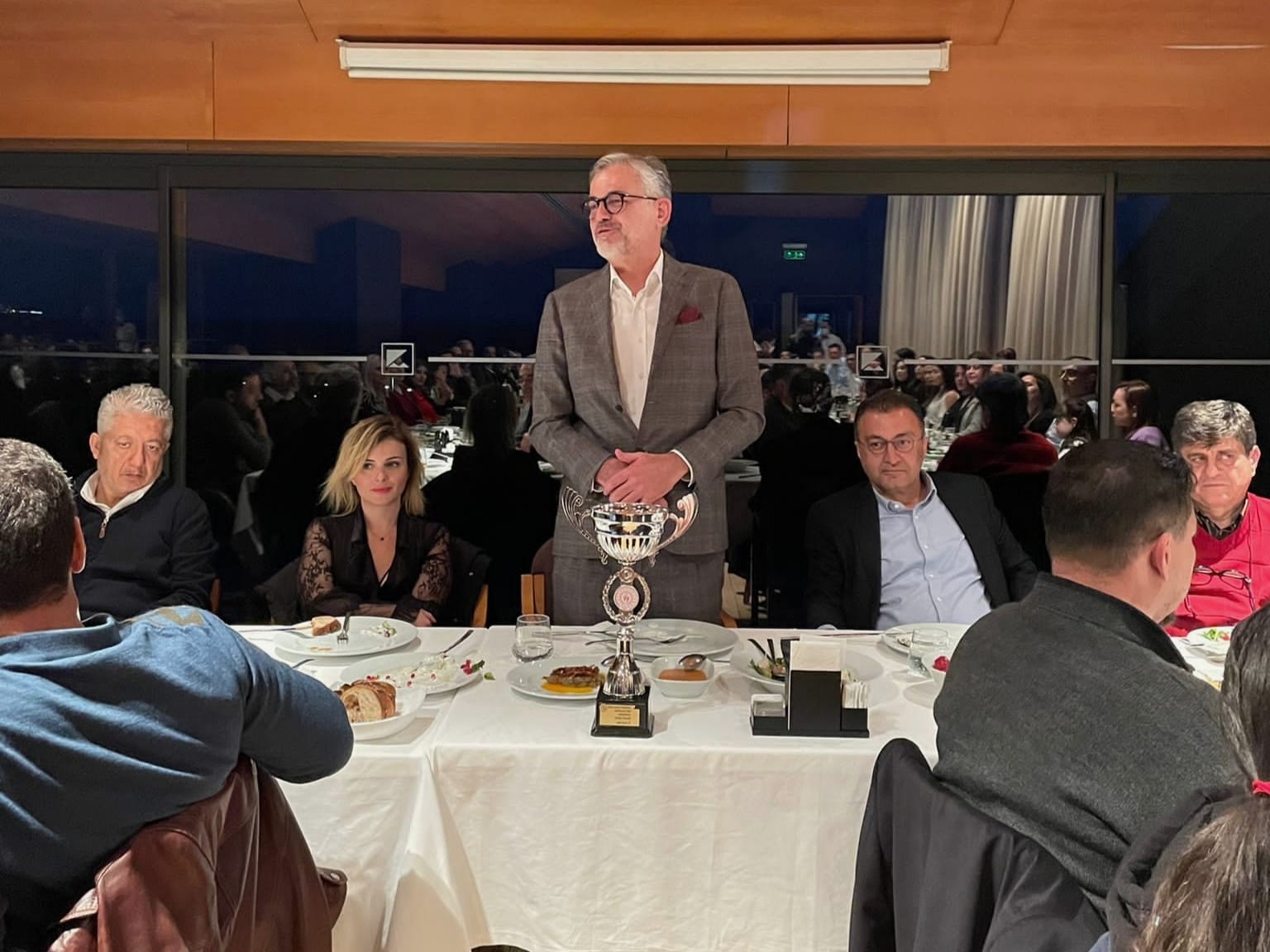 Şampiyon Voleybolcularımıza Kutlama Yemeği