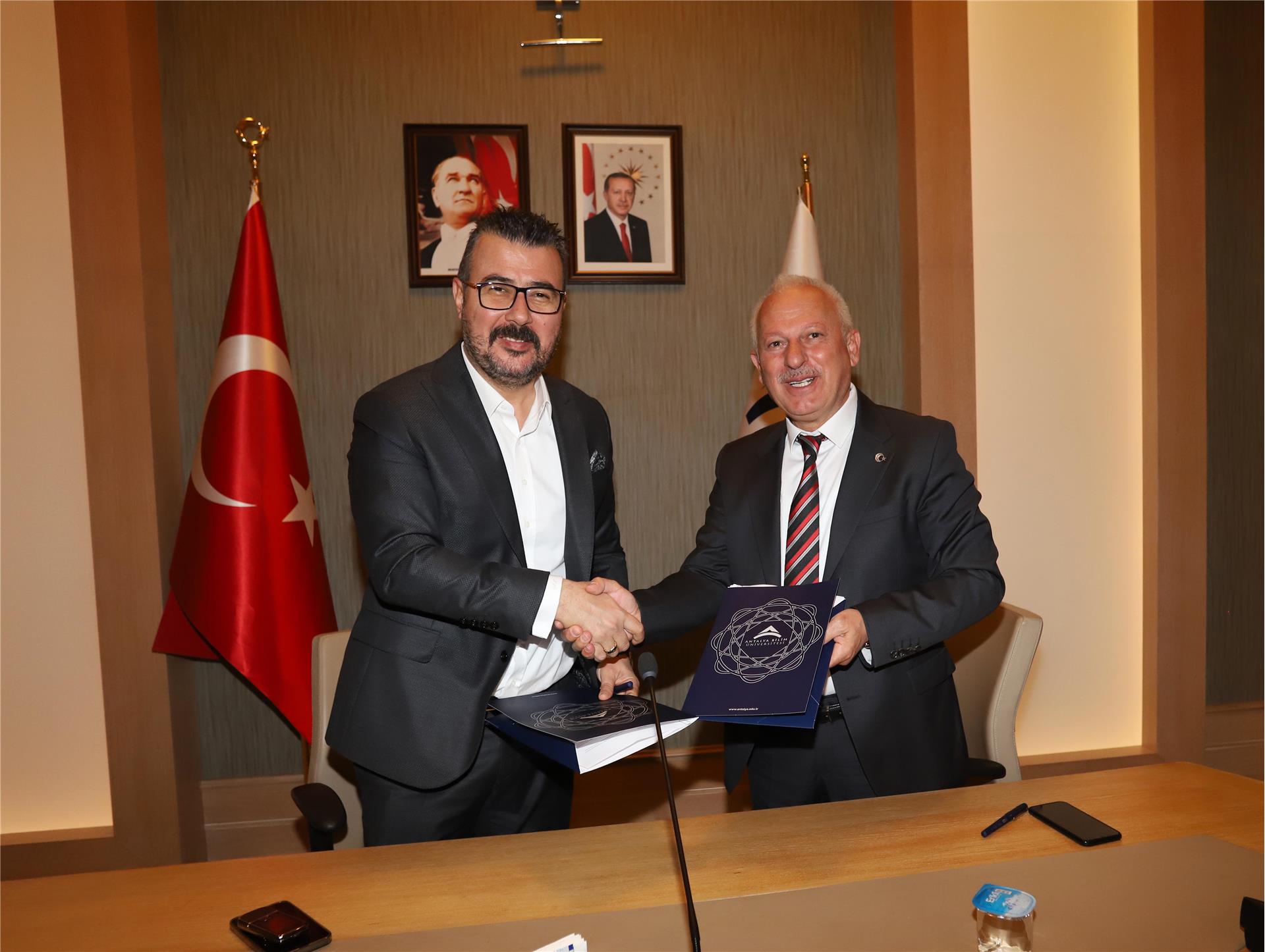 FTA Antalyaspor ile Bilim Üniversitesi Protokol İmzaladı