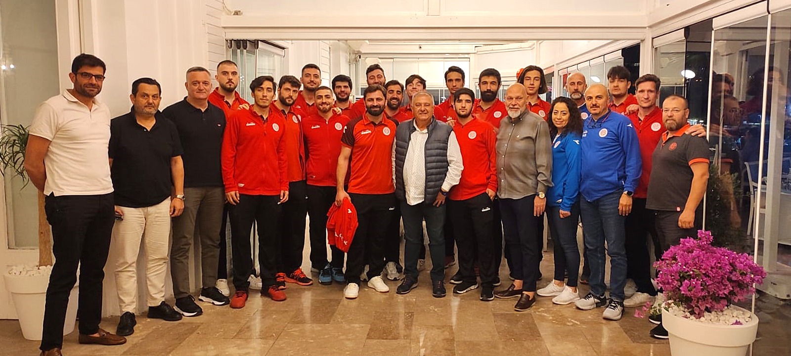 Parkenin Akrepleri ile Yönetim Yemekte Buluştu